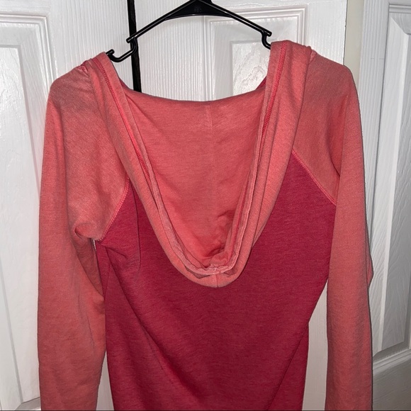 pullover - Picture 3 of 3